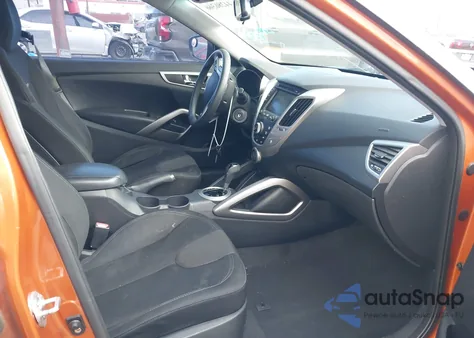 2012 Hyundai Veloster Base W/Black z USA, uszkodzony, nr VIN KMHTC6AD6CU065677